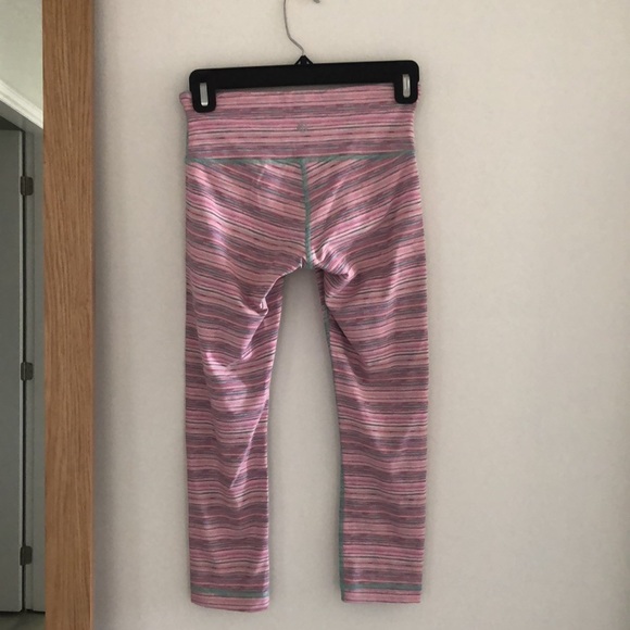 Lululemon Wonder Under Pant III *Luxstreme - Cyber Stripe Flash Light Menthol - Picture 4 of 7